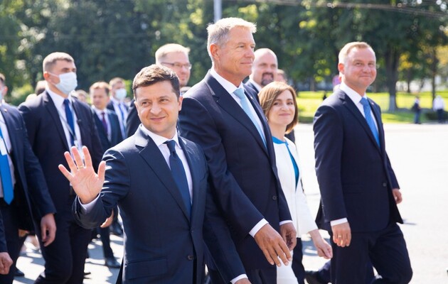 Зеленський попросив президентів Румунії та Польщі підтримати Україну, Молдову і Грузію на шляху до ЄС 