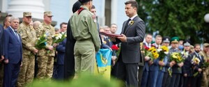 Зеленский присвоил звание Героя Украины двум погибшим в 2014 году защитникам – фото 
