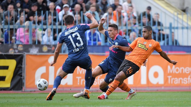 "Минай" и "Шахтер" сыграли вничью