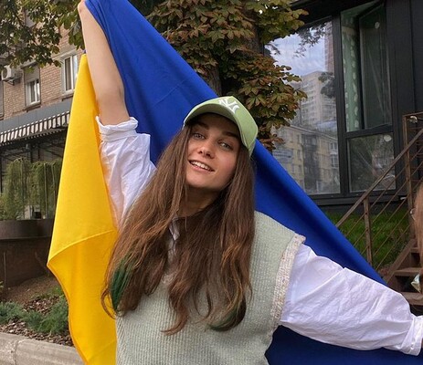 Jerry Heil заняла первое место в международном музыкальном конкурсе