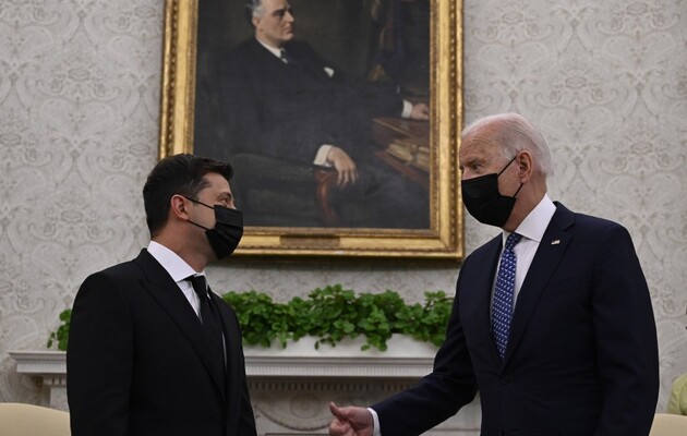  Зеленський пообіцяв, що нового главу САП обиратимуть на прозорому конкурсі, а повноваження директора НАБУ будуть захищені законом