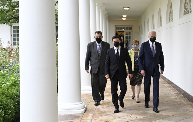  Зеленський і Байден згадали "Північний потік-2" у спільній заяві