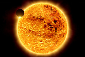 Сонце викинуло у бік Землі відразу кілька порцій розігрітої плазми 