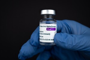 Основу вакцини проти COVID-19 AstraZeneca використовували для розробки препарату від раку 