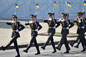 Как украинцы оценили военный парад на День Независимости –  опрос 