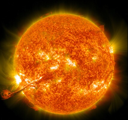 Через сонячні спалахи можуть бути проблеми з інтернет-з'єднанням