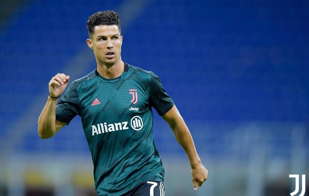 В Оксфорде назвали лучшего футболиста в истории