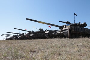 В Об'єднаних силах визначили кращий танковий взвод: фоторепортаж 