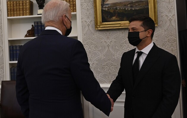  Зеленський переповів свою розмову з Байденом в Білому домі