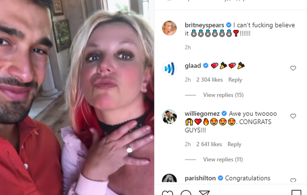  Брітні Спірс похвалилася кільцем на безіменному пальці