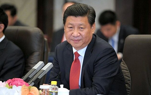 «Культ особистості» Сі Цзіньпіна небезпечний для Китаю — FT