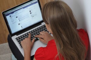 Сексуальная эксплуатация и насилие в отношении детей в интернете: Минцифра создала рабочую группу по противодействию 