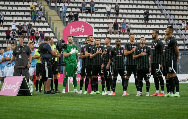 "Заря" пропустила три гола