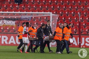 Футболист сборной Украины получил жуткую травму в матче Лиги конференций
