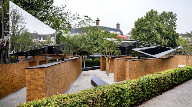 В Амстердамі відкрили Національний меморіал на згадку про жертви Голокосту 