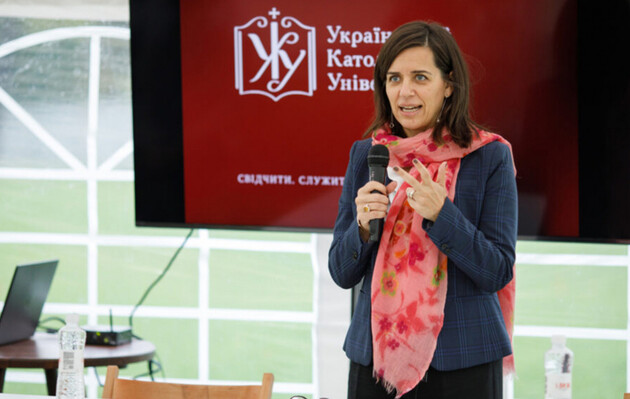 Посол Канады раскритиковала закон об олигархах