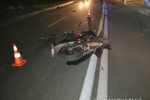 У Харкові в потрійному ДТП загинув мотоцикліст: фото 