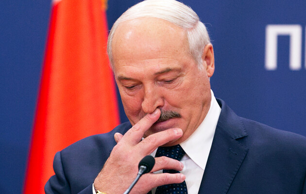 Лукашенко заявил об открытии “фронта” против Украины 