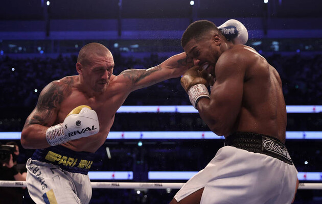 Усик победил решением судей