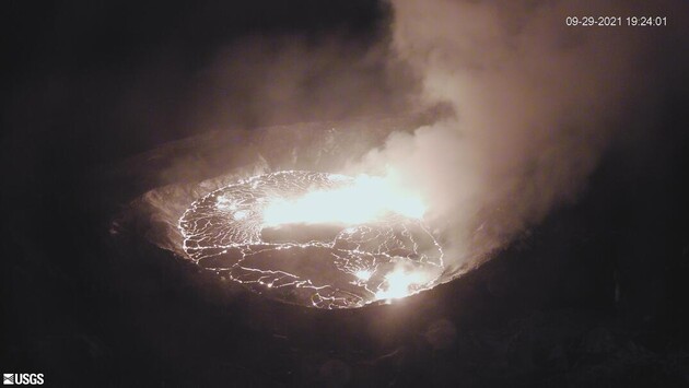 Началось извержение одного из самых активных вулканов в мире