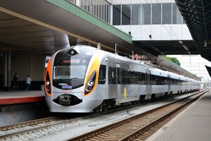 УЗ запускает пять поездов в Польшу