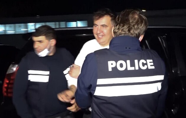 Владельцу квартиры, в которой прятался Саакашвили, предъявили подозрение
