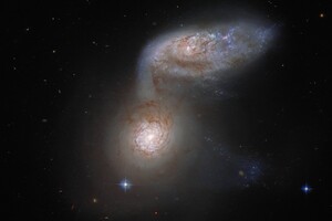 «Хаббл» сделал снимок «опасного танца» двух галактик