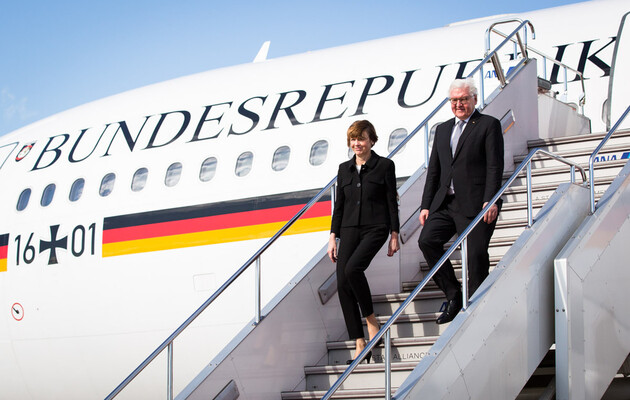 Президент Германии Штайнмайер прилетел в Киев 
