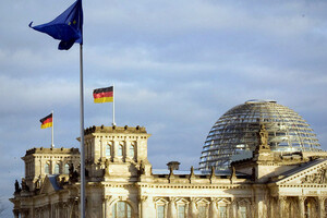 Уже завтра в Німеччині почнуться переговори про формування коаліції, яка обере наступника Меркель 