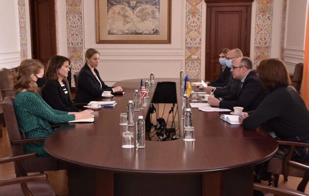 Украина и США готовятся утвердить Хартию стратегического партнерства