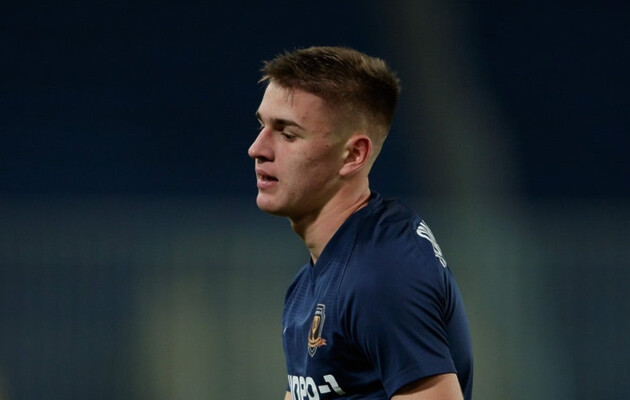 Ярмолюк виступає за "Дніпро-1"