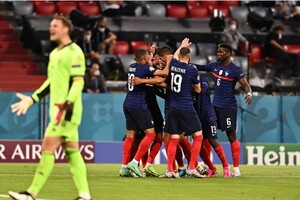 Букмекеры сделали прогноз на финальный матч Лиги наций Испания - Франция