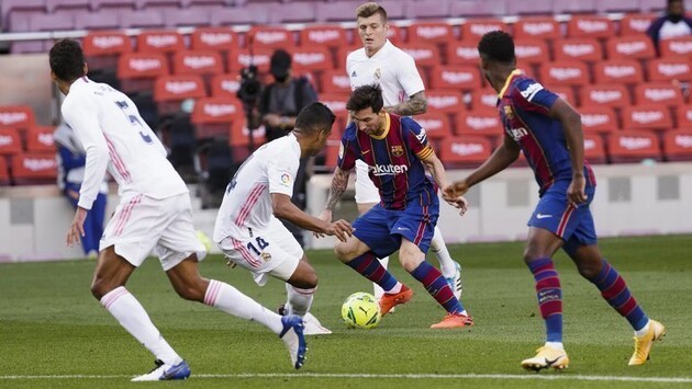 Месси выступает за ПСЖ