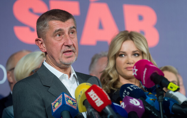 Чешская оппозиция одержала победу на выборах 