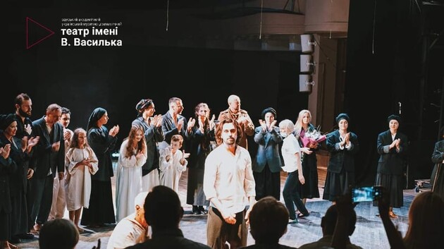 «Серце навпіл», «Гамлет», «Сальєрі», «Весілля»: у Миколаєві назвали лауреатів Міжнародного театрального конкурсу Ноmo Ludens