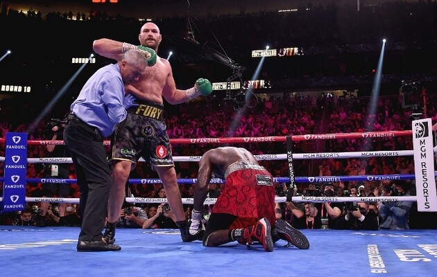 Фьюри закрыл трилогию с Уайлдером нокаутом