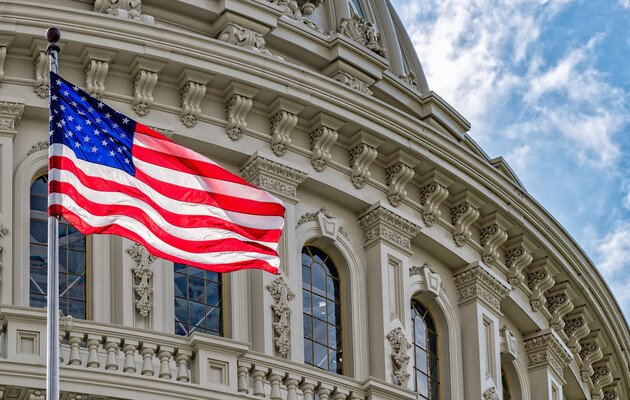 В США одобрили законопроект о повышении потолка госдолга