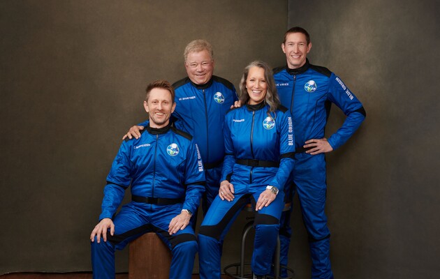 Экипаж второго туристического полета New Shepard
