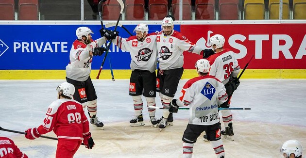 "Донбас" посів третє місце в групі