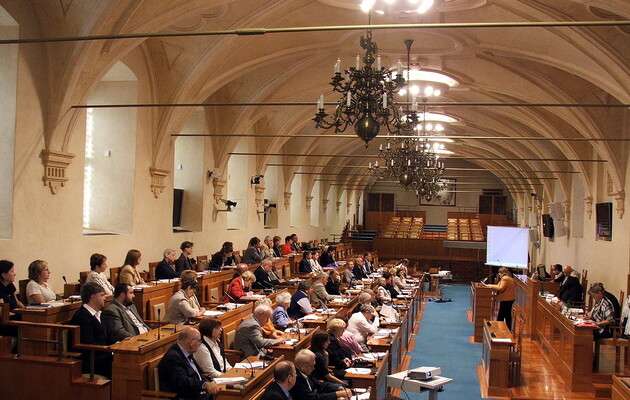 В Сенате Чехии сомневаются в возможности президента управлять страной