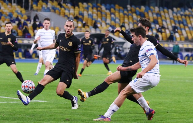 "Динамо" сыграло с "Барселоной" на "Камп Ноу"