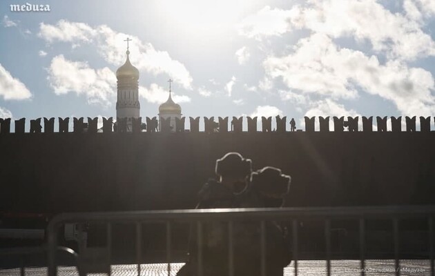 Вітер пошкодив стіну Кремля