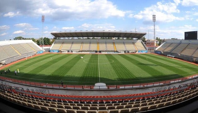 "Славутич-Арену" закрили для уболівальників