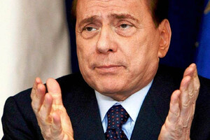 Берлусконі виправдали у справі про корупцію в Італії 