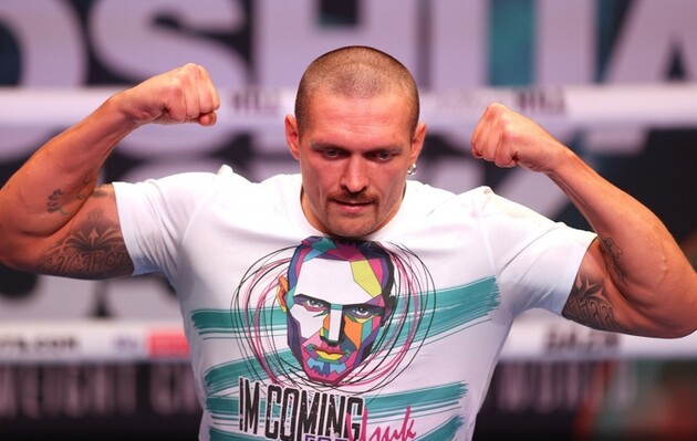 Усику осталось завоевать титул, которым владеет Фьюри