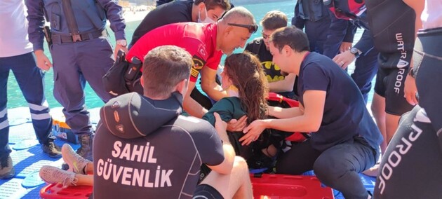 В Турции украинка сорвалась в море во время выступления на 21 Международном фестивале воздушных игр
