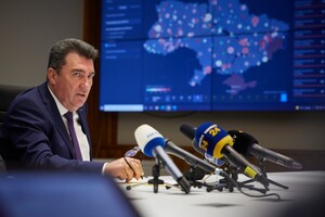 Жесткая президентская республика: секретарь СНБО предложил изменить форму управления в Украине