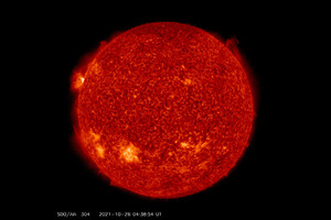 Астрономи зафіксували серію потужних вивержень плазми на Сонці 