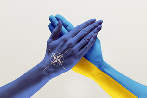 Кремль заявляє про присутність баз НАТО в Україні: відповідь МЗС 