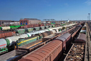 «Укрзалізниця» незабаром стане головним інвестором будівництва вантажних вагонів, які потім підуть приватним операторам